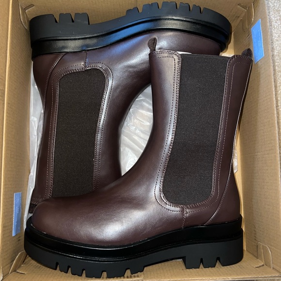 Shoedazzle Brown and Black Boots Women’s 10 - Picture 1 of 8